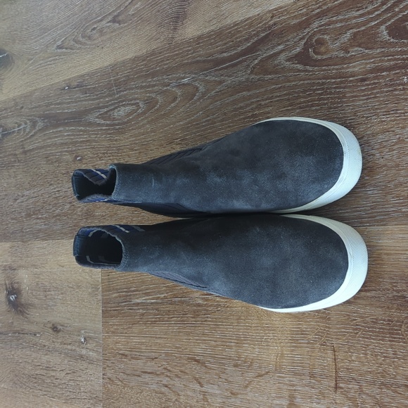 Vince Woman Boots - Picture 1 of 4